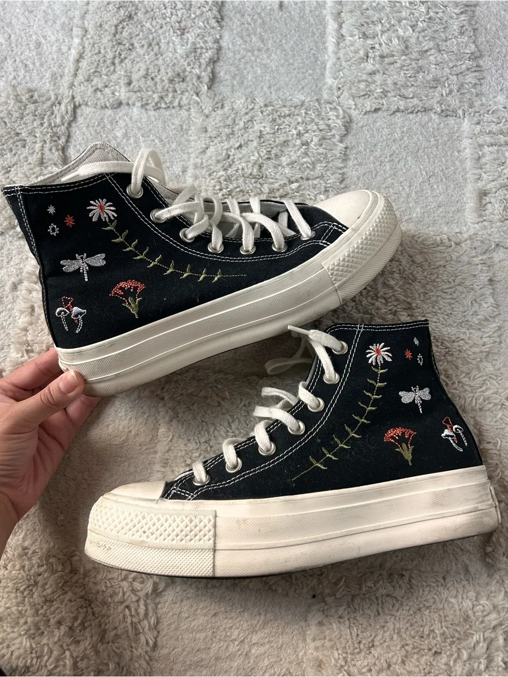 Converse Chuck Taylor All Star Lift Sneakers Enchanted Garden Embroidered 7.5